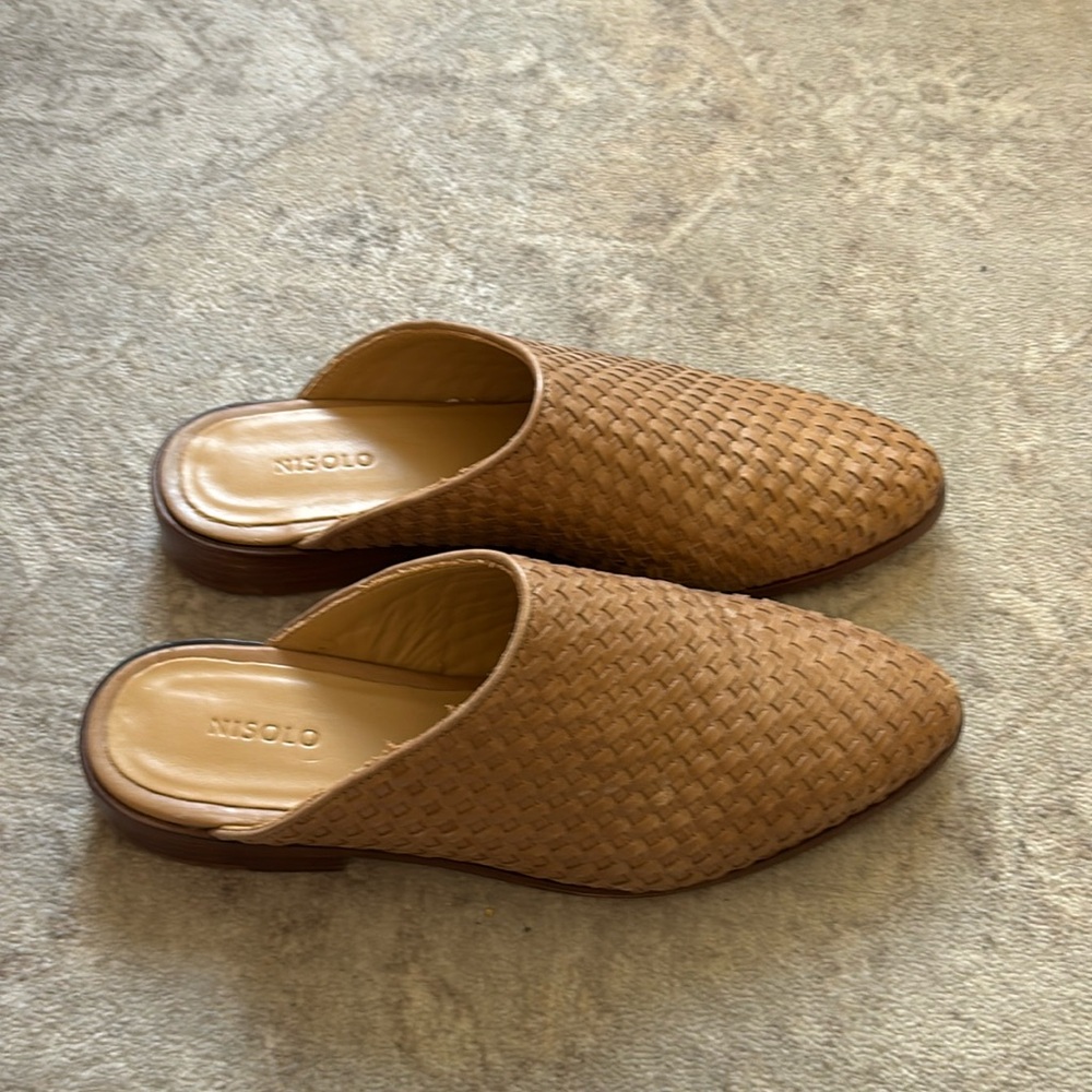 Nisolo Ama Woven Mule in Almond color - 8.5
